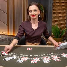 মোবাইলে play 777 হোম অভিজ্ঞতার দৃশ্য